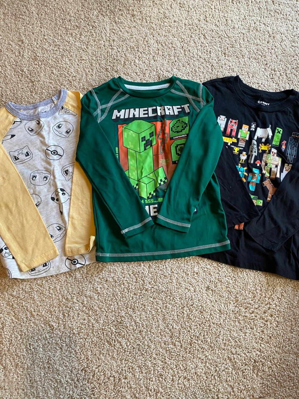 Old Navy Green Minecraft Long-Sleeve Graphic Tee